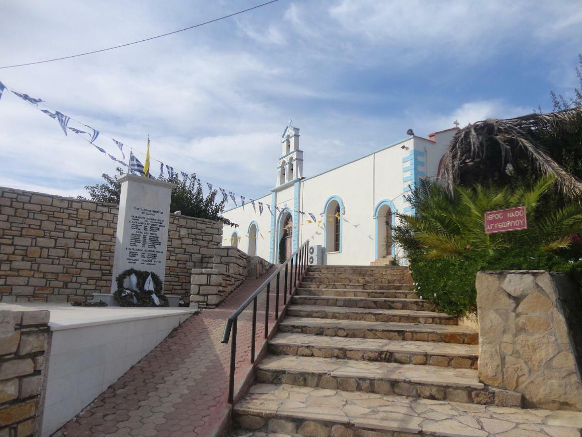 Kazakis Nikos Rooms Pitsidia Exterior photo